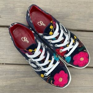 Shans embroidered lace up sneakers size 42